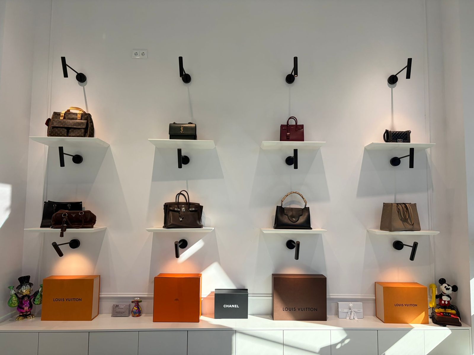 Luxus-Accessoires im Geschäft