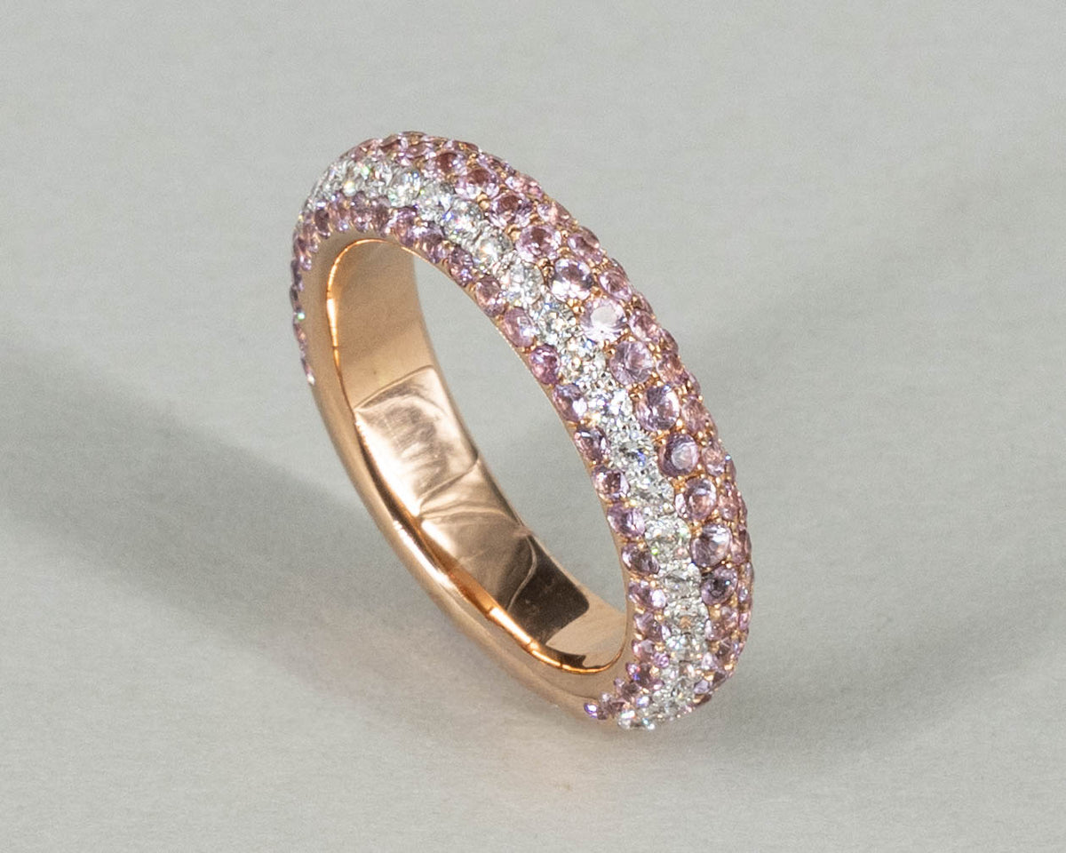 Ring mit Brillanten und Saphiren