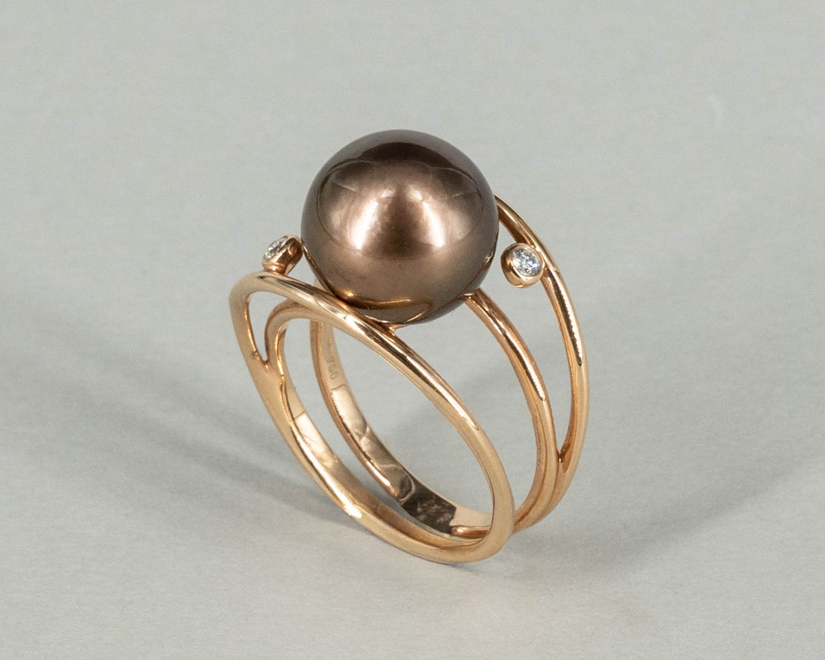 Ring mit Tahitiperle und Brillanten