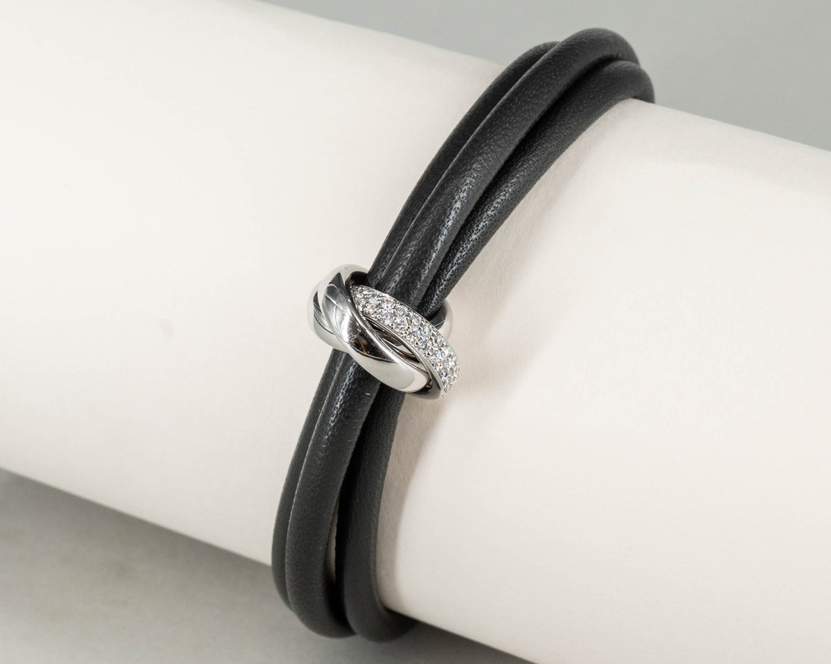 Lederarmband mit Brillanten in 18 kt Weißgoldfassung